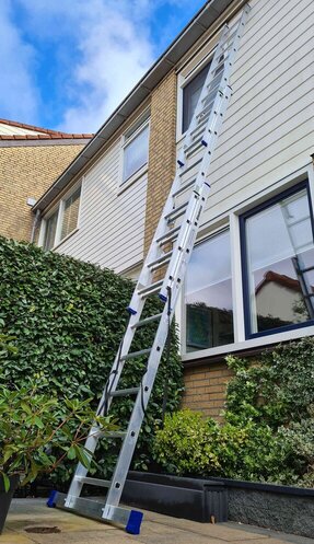 3-delige ladder 3x9 van het merk Alumexx